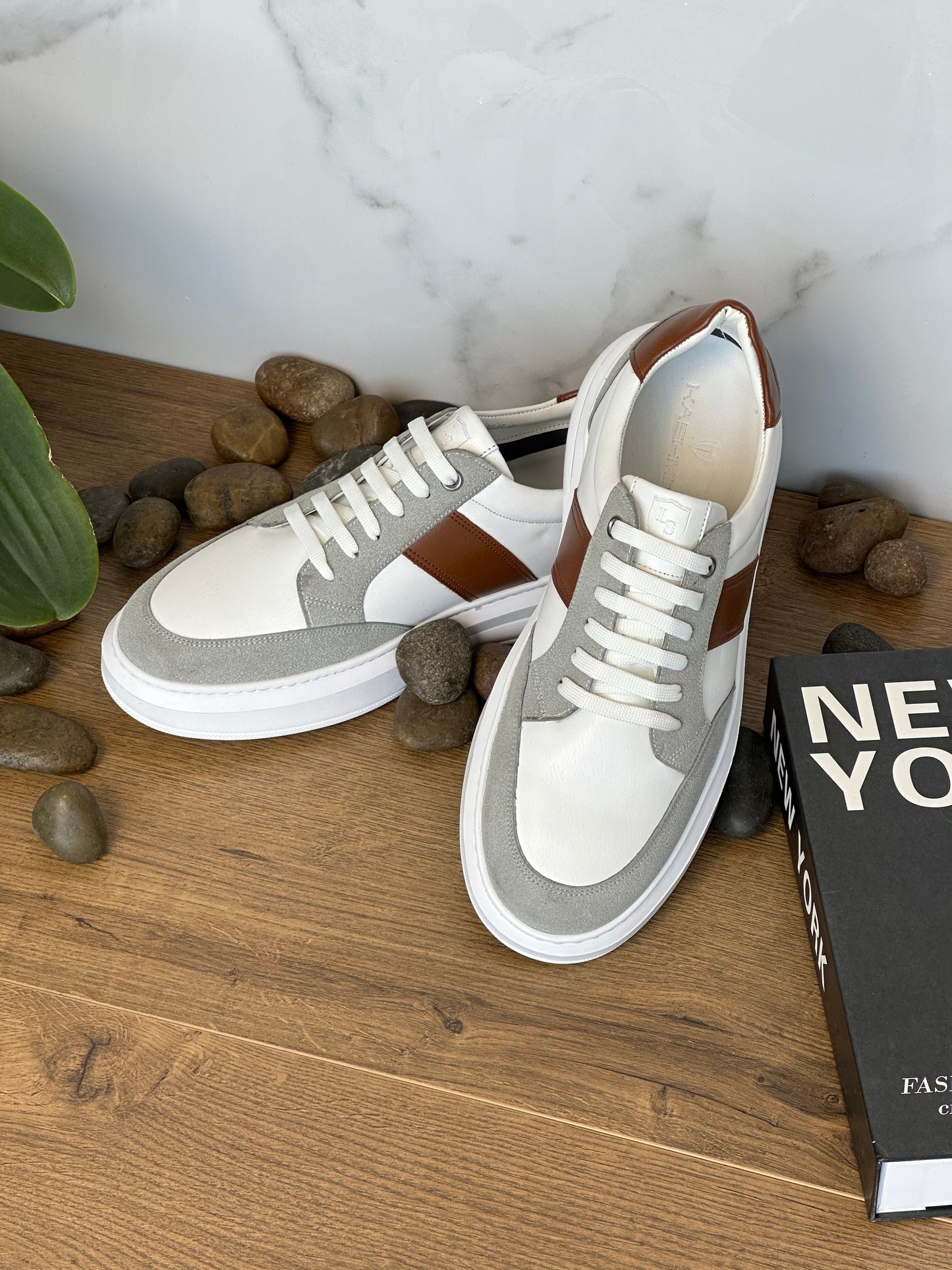 Casual shoes - White/Havan/Grey