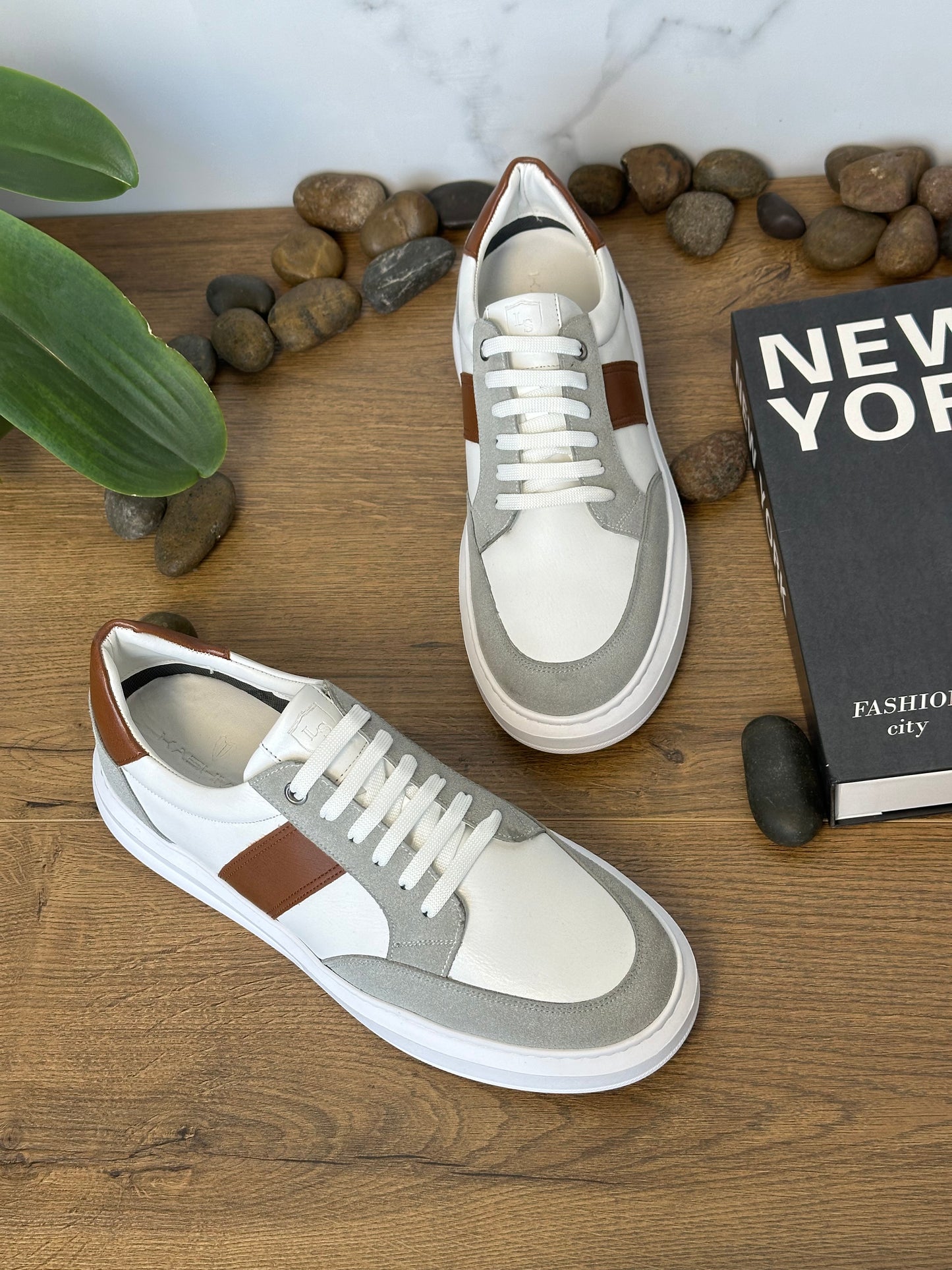 Casual shoes - White/Havan/Grey