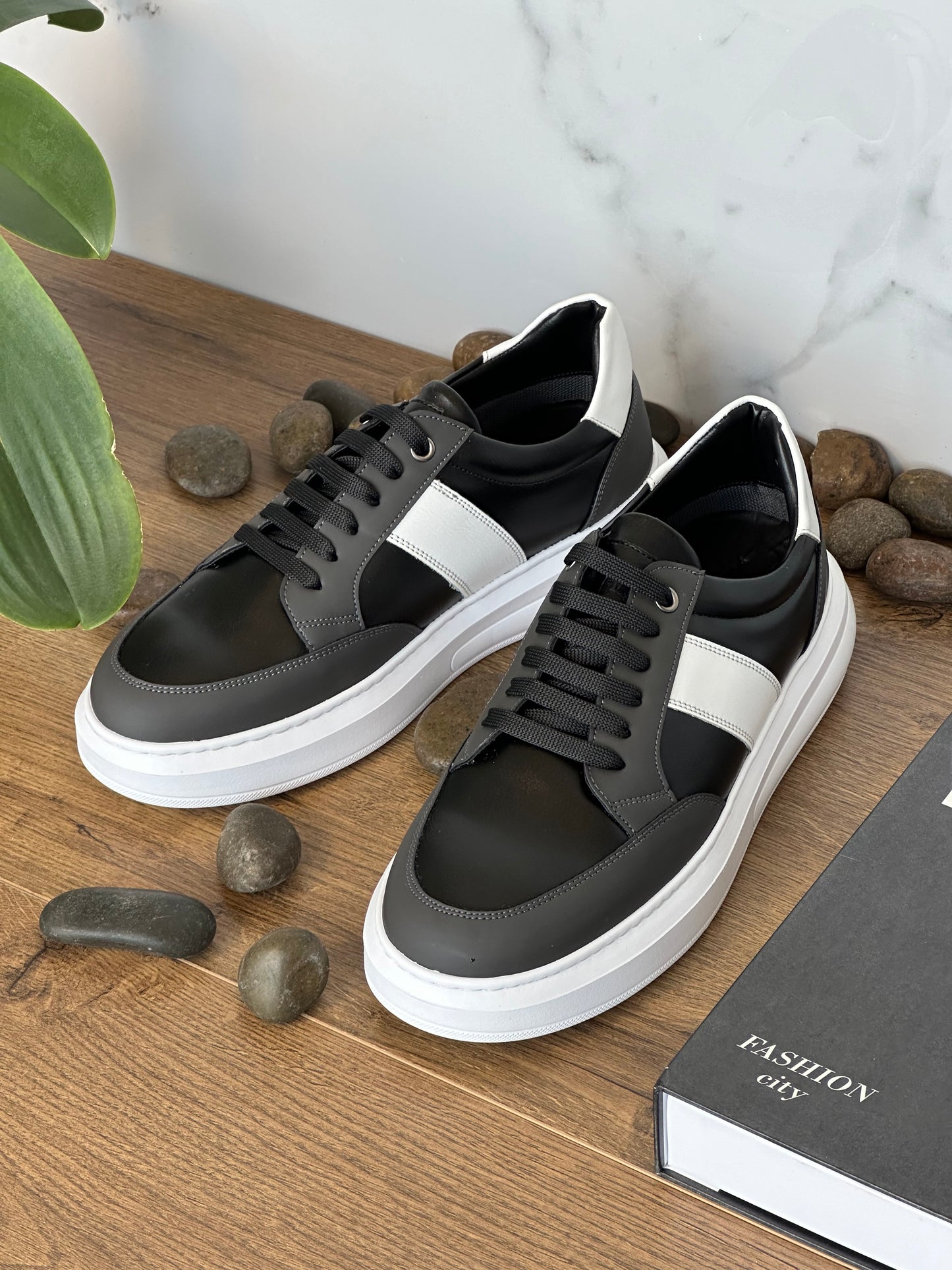 Casual Shoes - Black/Grey/White