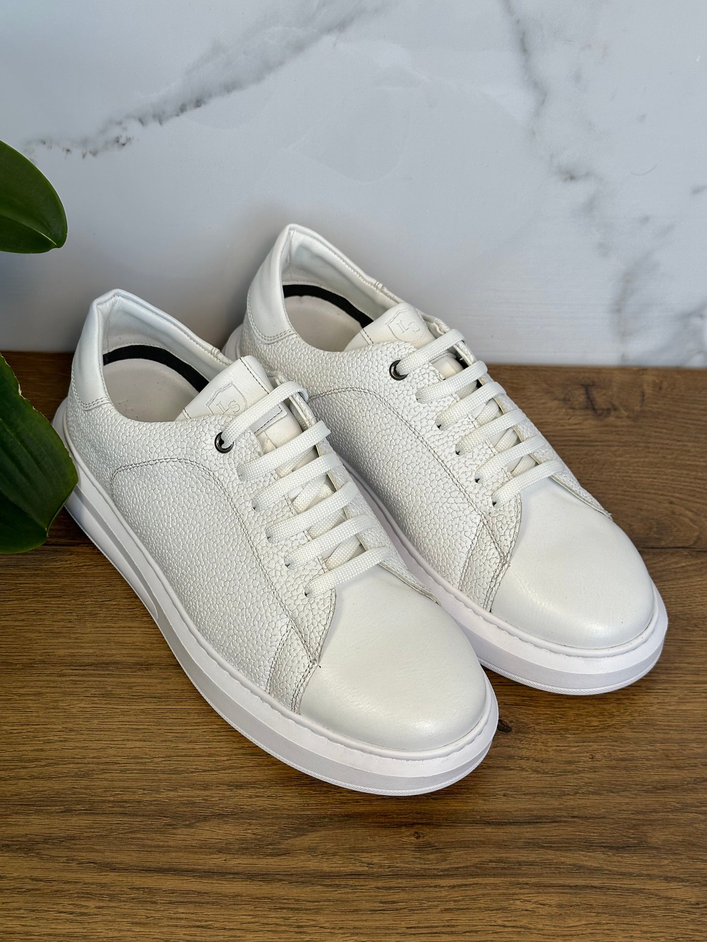 Smart Sneaker - White